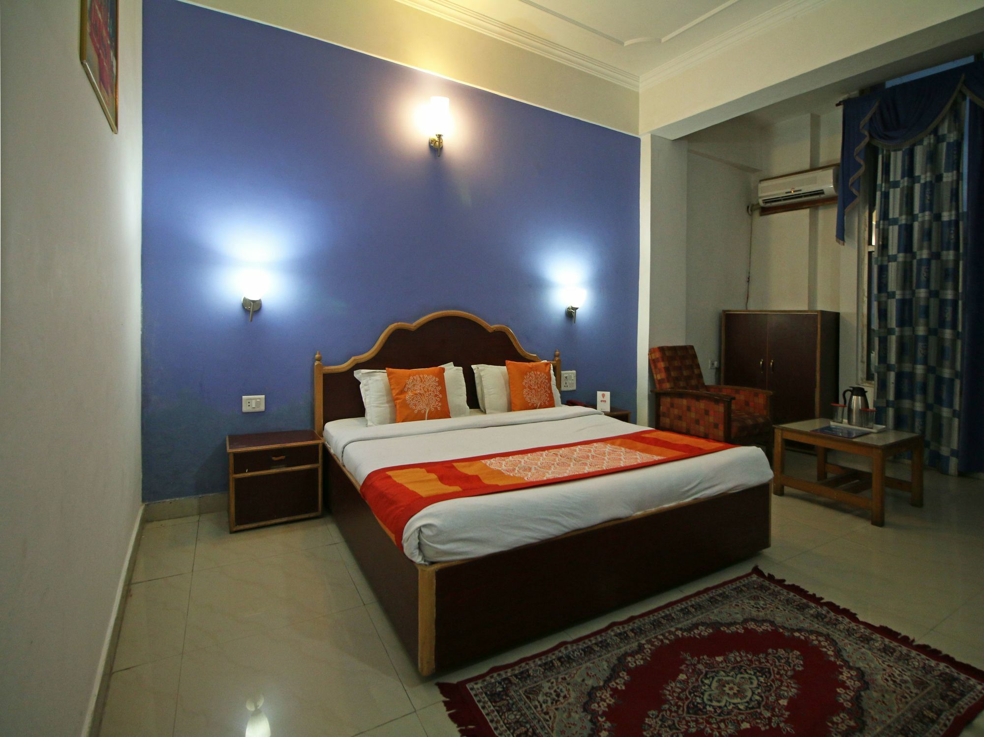 Oyo 5667 Katra Continental Hotel Bagian luar foto